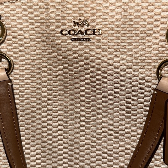 NWY Coach Legacy Ava tote in creme - Picture 2 of 10